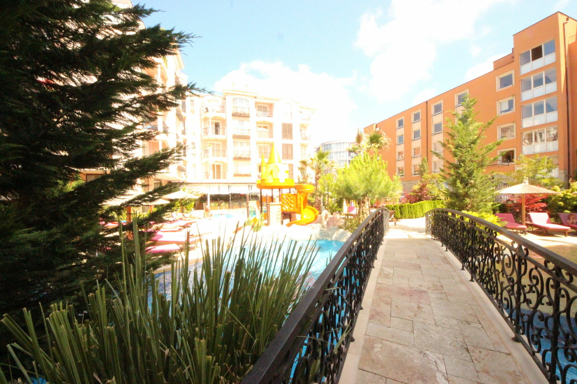 Menada Romance Marine Apartments Sunny Beach Exterior foto